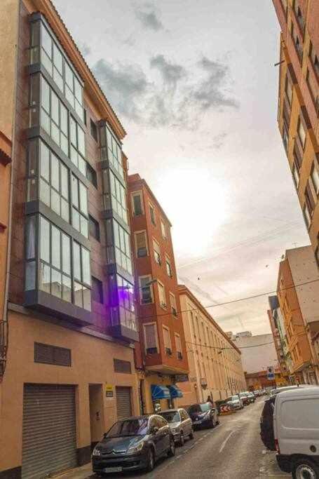 Apartment Central House كاستيون ذي لا بلاند المظهر الخارجي الصورة